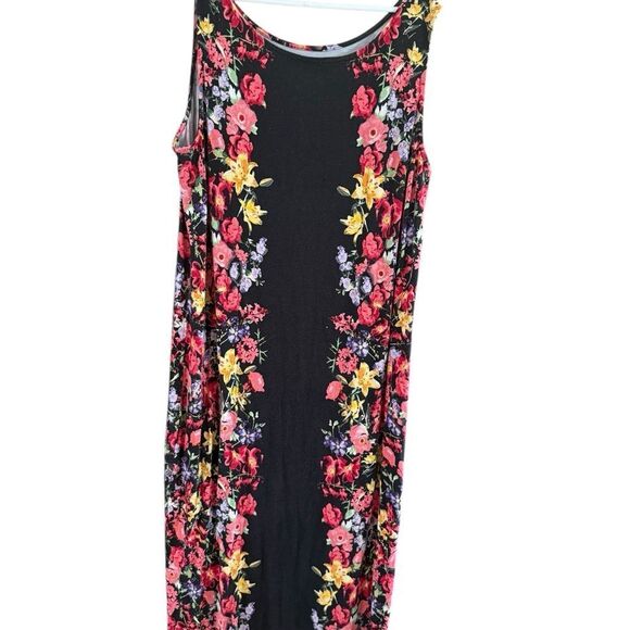 Monroe & Main Red and Yellow Sleeveless Sundress - Picture 3 of 8